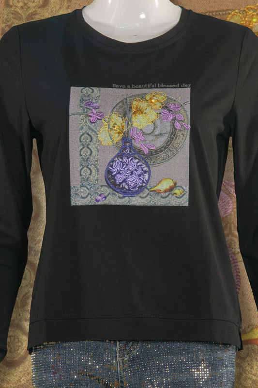 T-Shirt Tangan Panjang Sulam Motif Vas Bunga