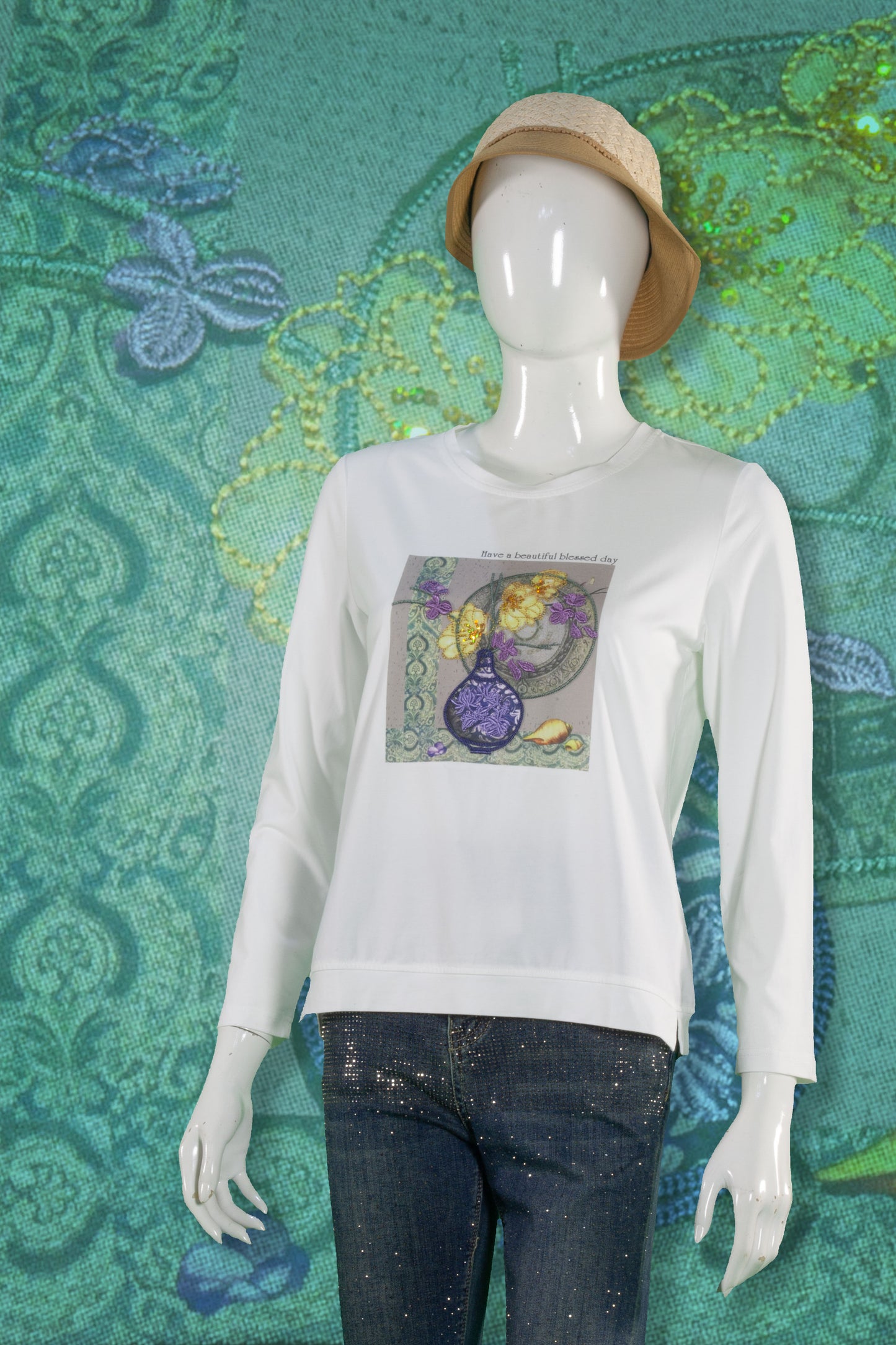 T-Shirt Tangan Panjang Sulam Motif Vas Bunga