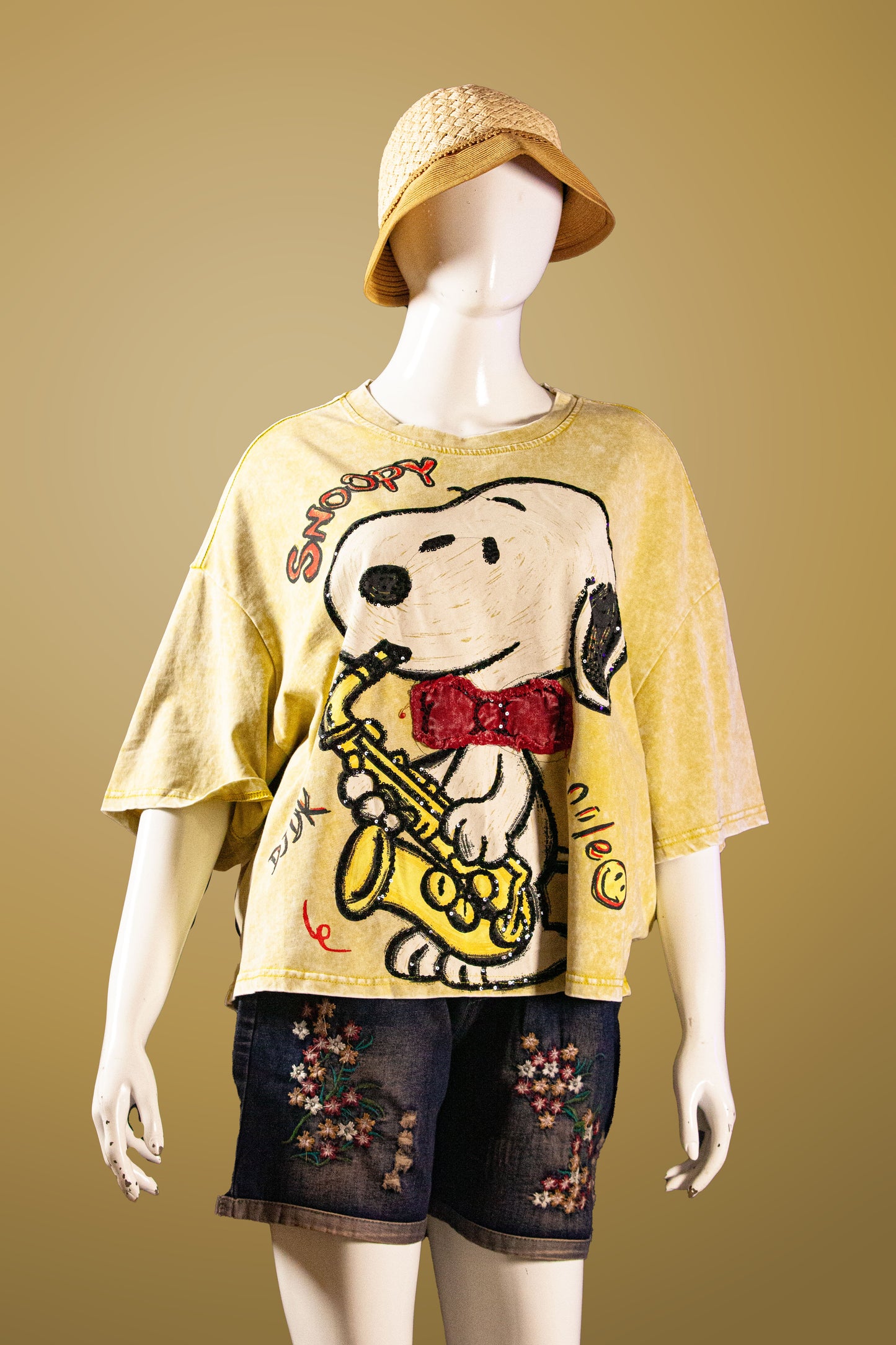 T-Shirt Premium Motif Saxophone Snoopy