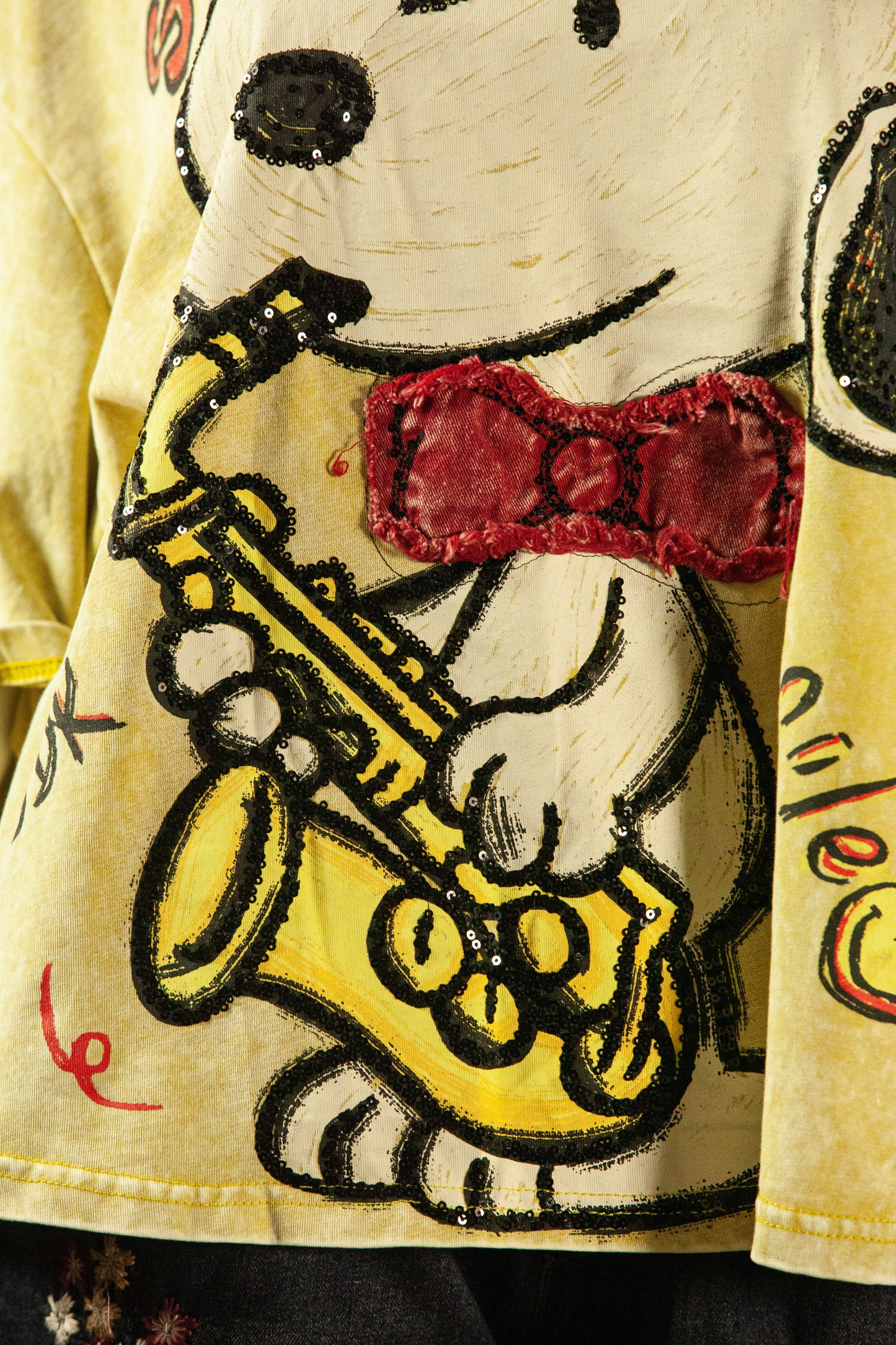 T-Shirt Premium Motif Saxophone Snoopy