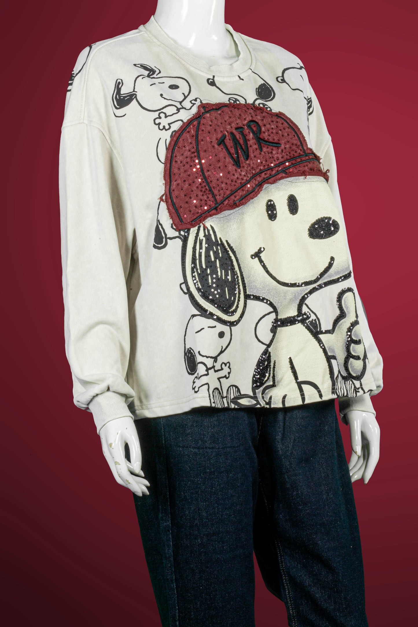 T-Shirt Tangan Panjang Premium Motif Snoopy Thumb Up