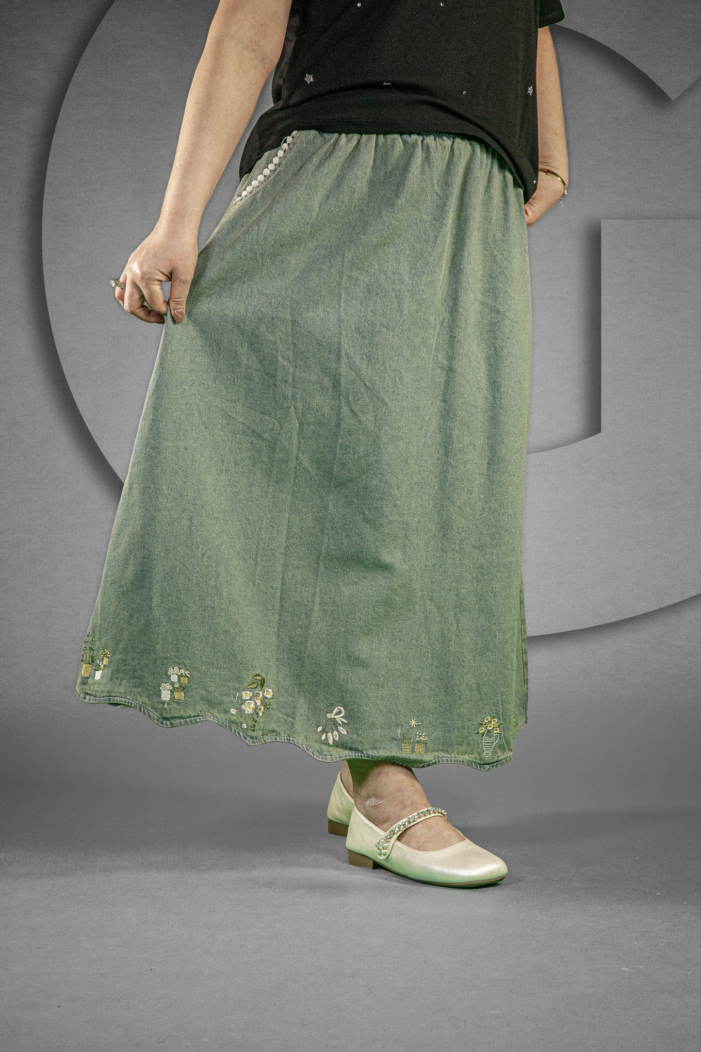 Rok Motif Bunga bergelombang