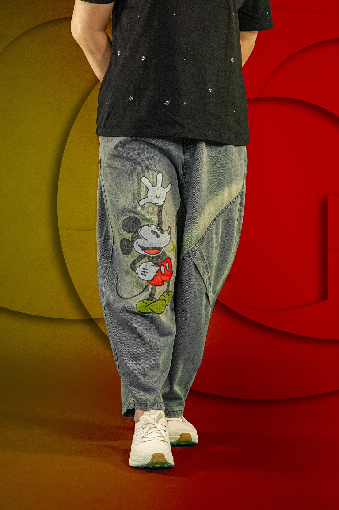 Celana Soft Jeans Motif Mickey Waving