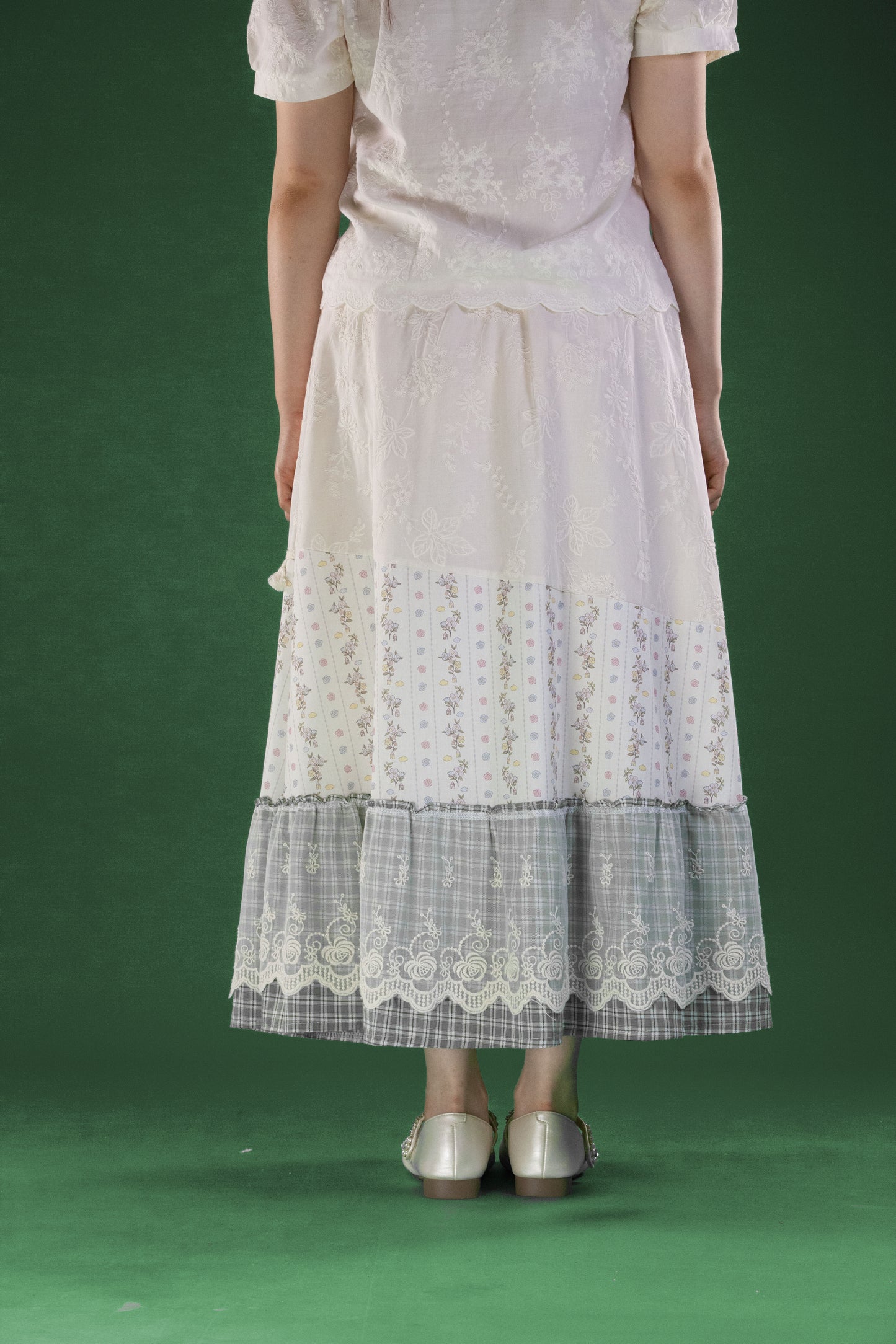 Rok Brukat Motif Kantong Hijau