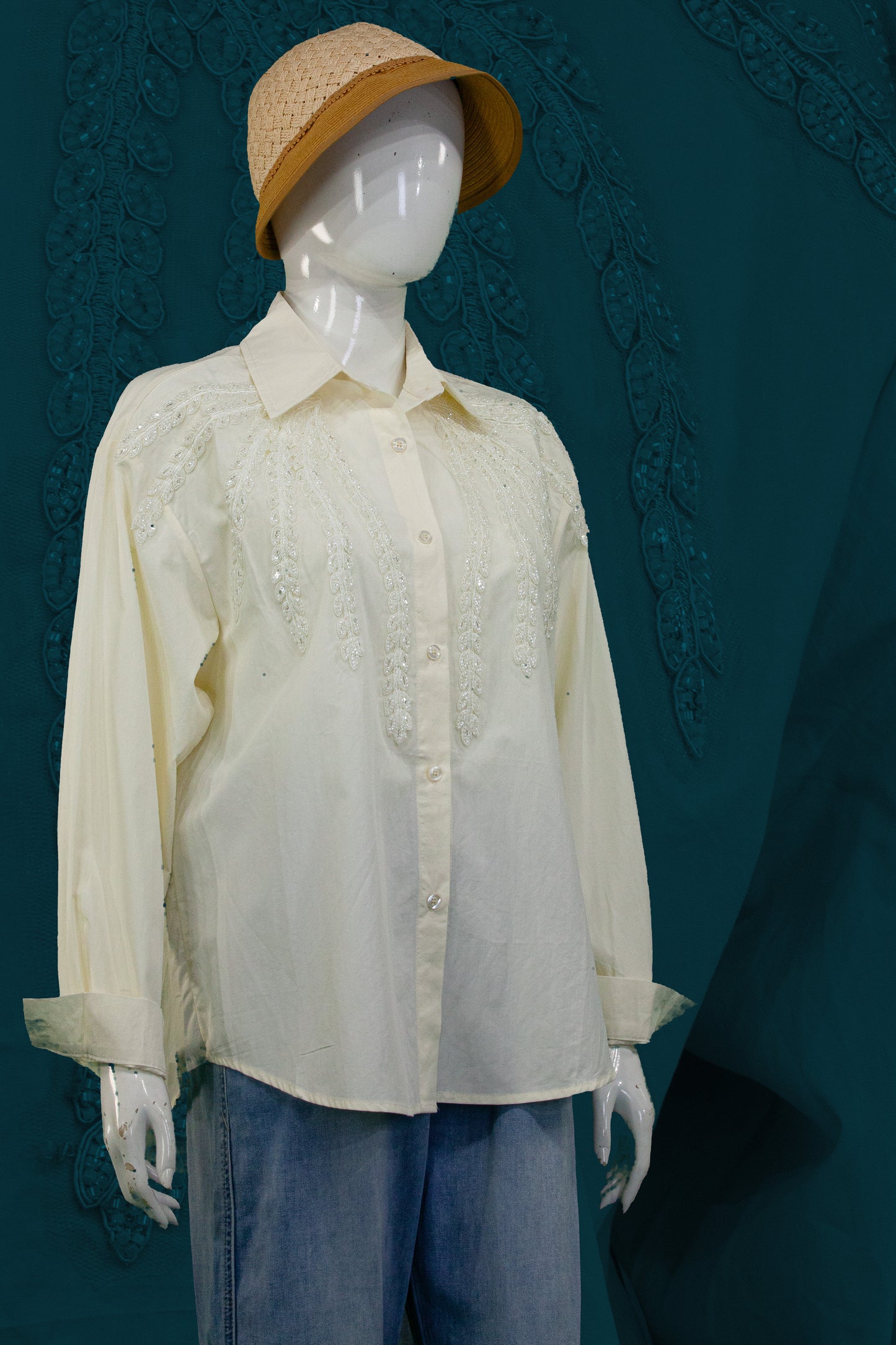 Kemeja Tangan Panjang Motif Vine