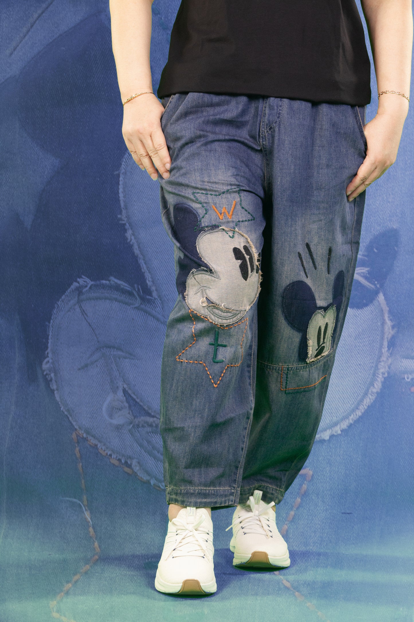 Celana Soft Jeans Motif Mickey Head Besar