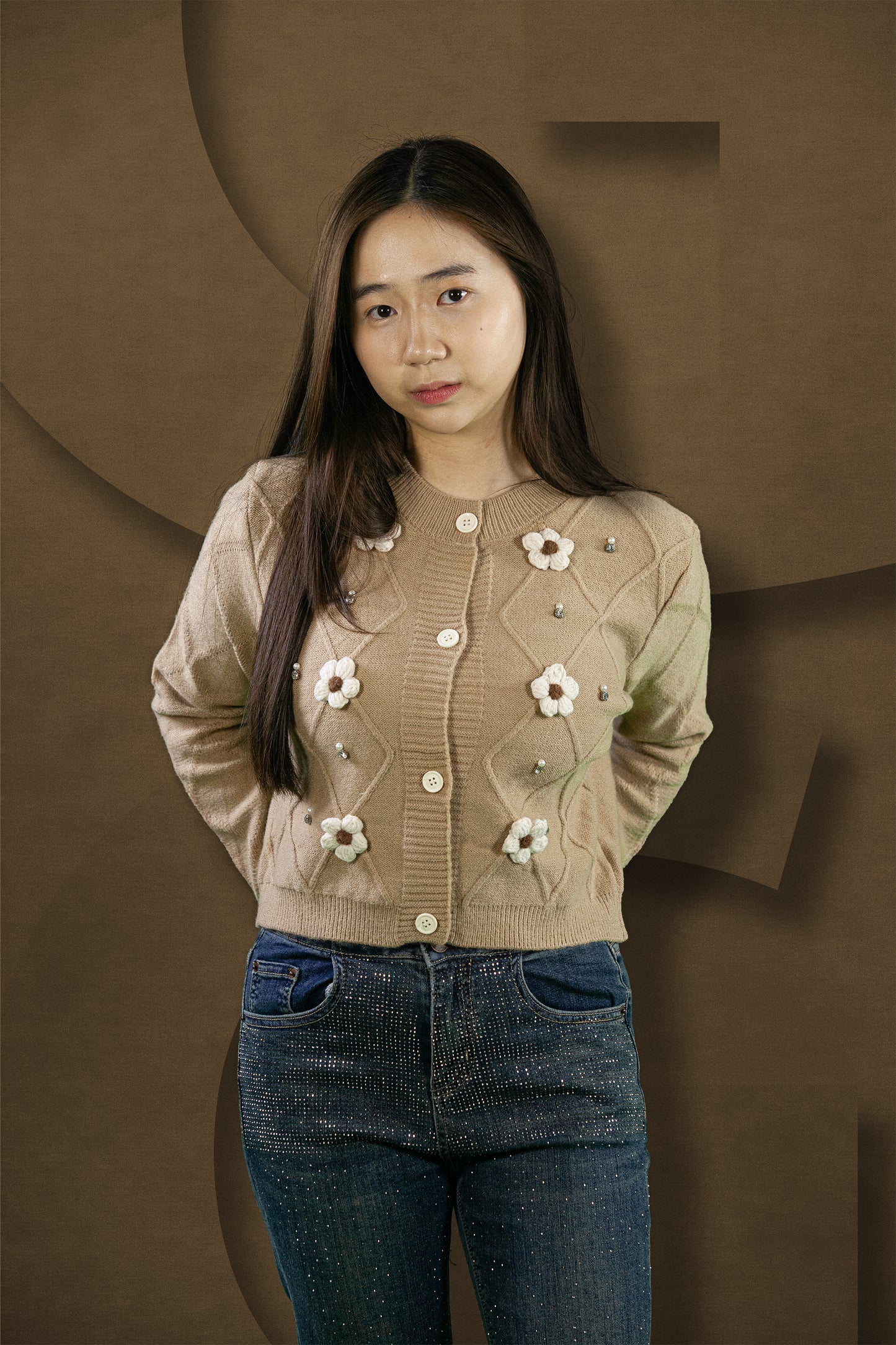 Cardigan Rajut Motif Bunga dan Garis