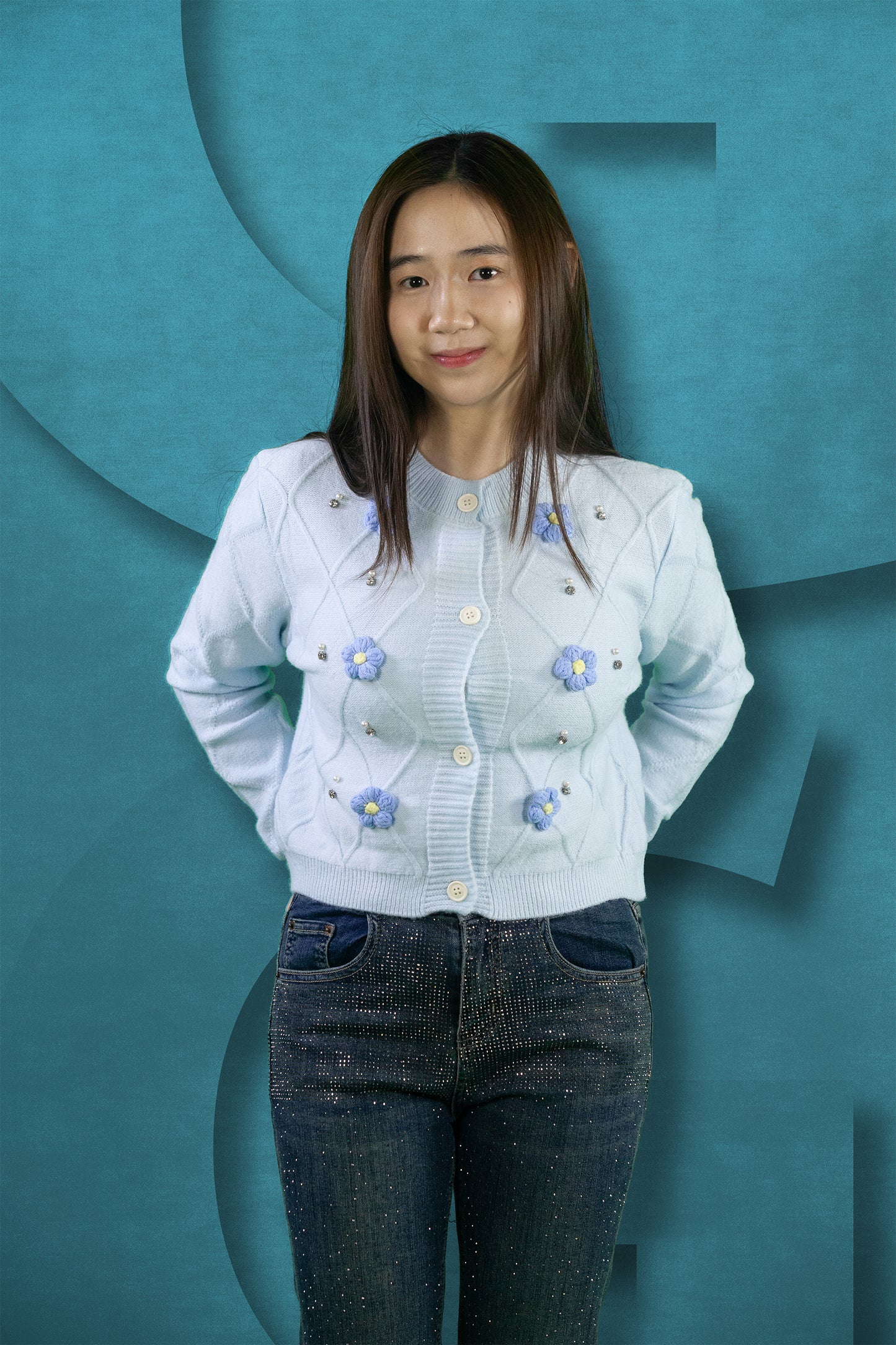 Cardigan Rajut Motif Bunga dan Garis