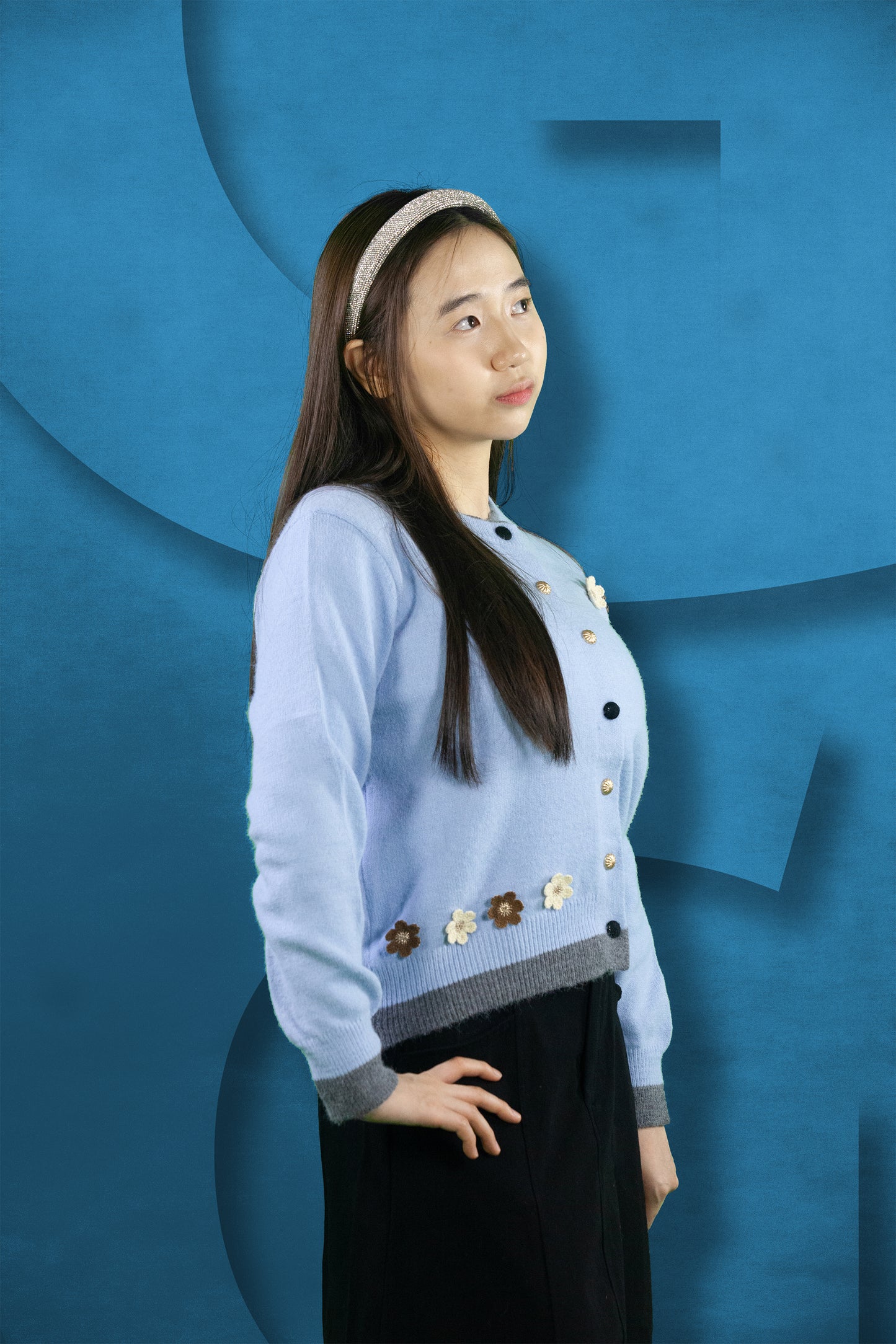 Cardigan Rajut Two Tone Motif Bunga