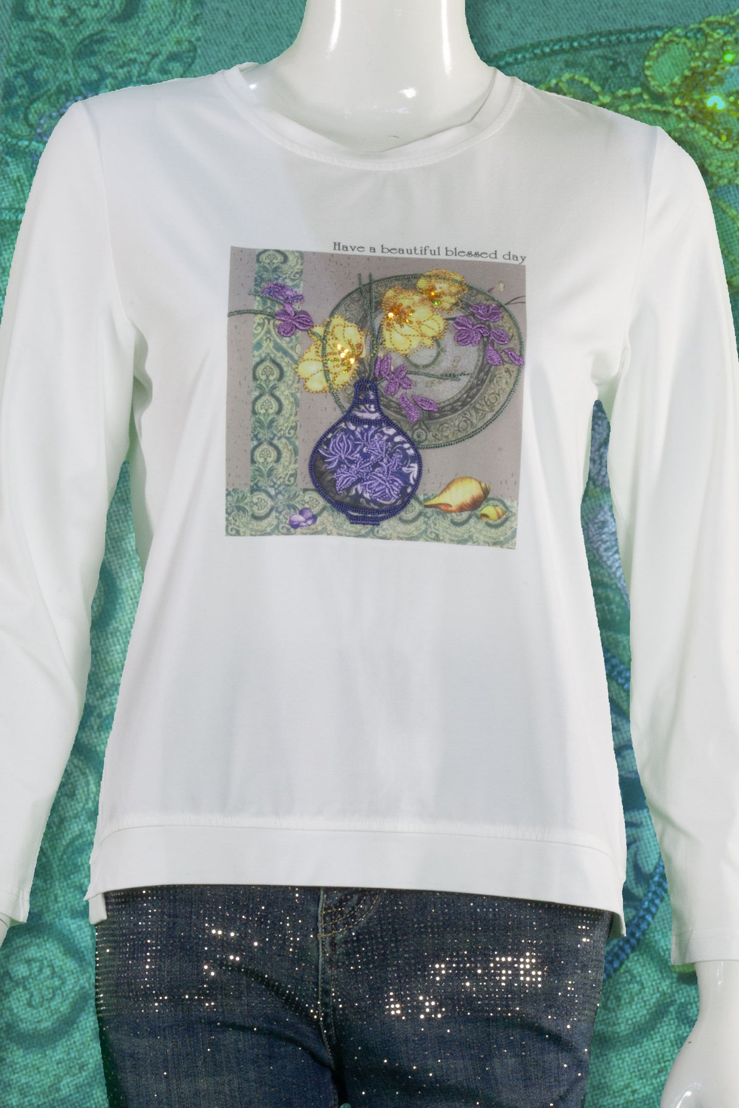 T-Shirt Tangan Panjang Sulam Motif Vas Bunga