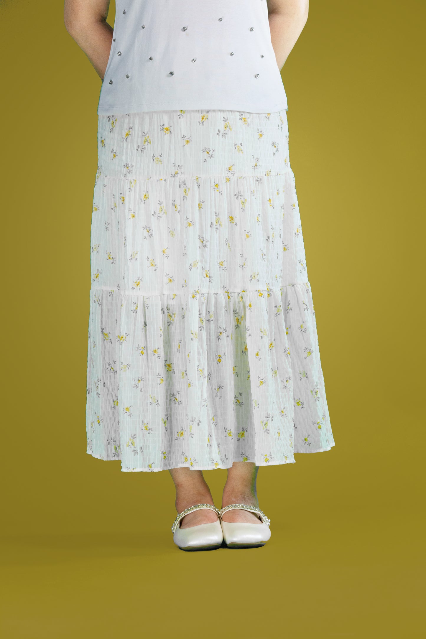 Rok Putih Motif Bunga Kecil