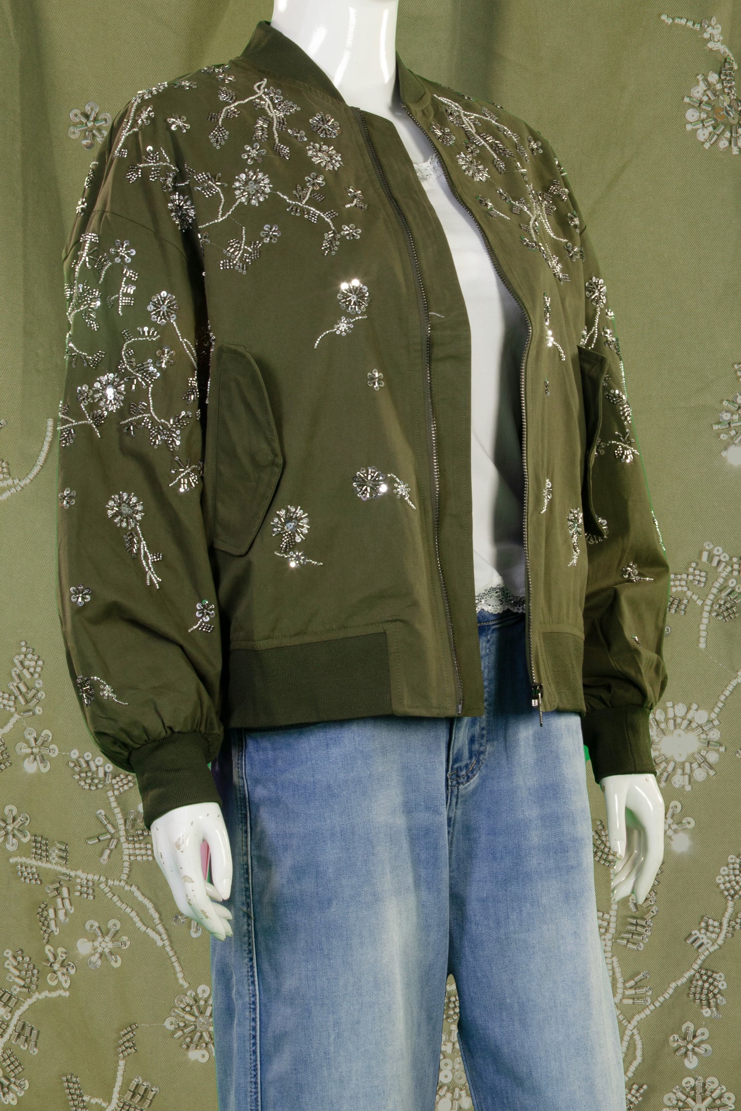 Jaket Motif Bunga Silver