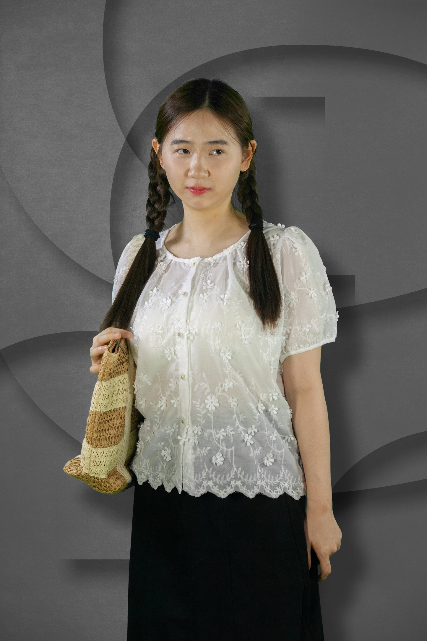 Blouse Bordir Motif Tangkai Bunga