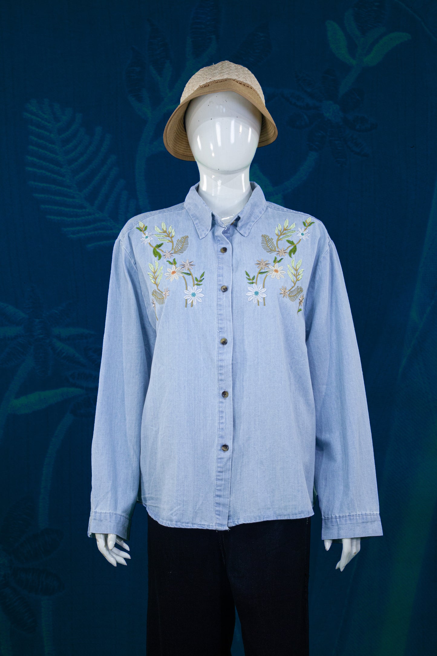Blouse Motif Bunga di Pundak