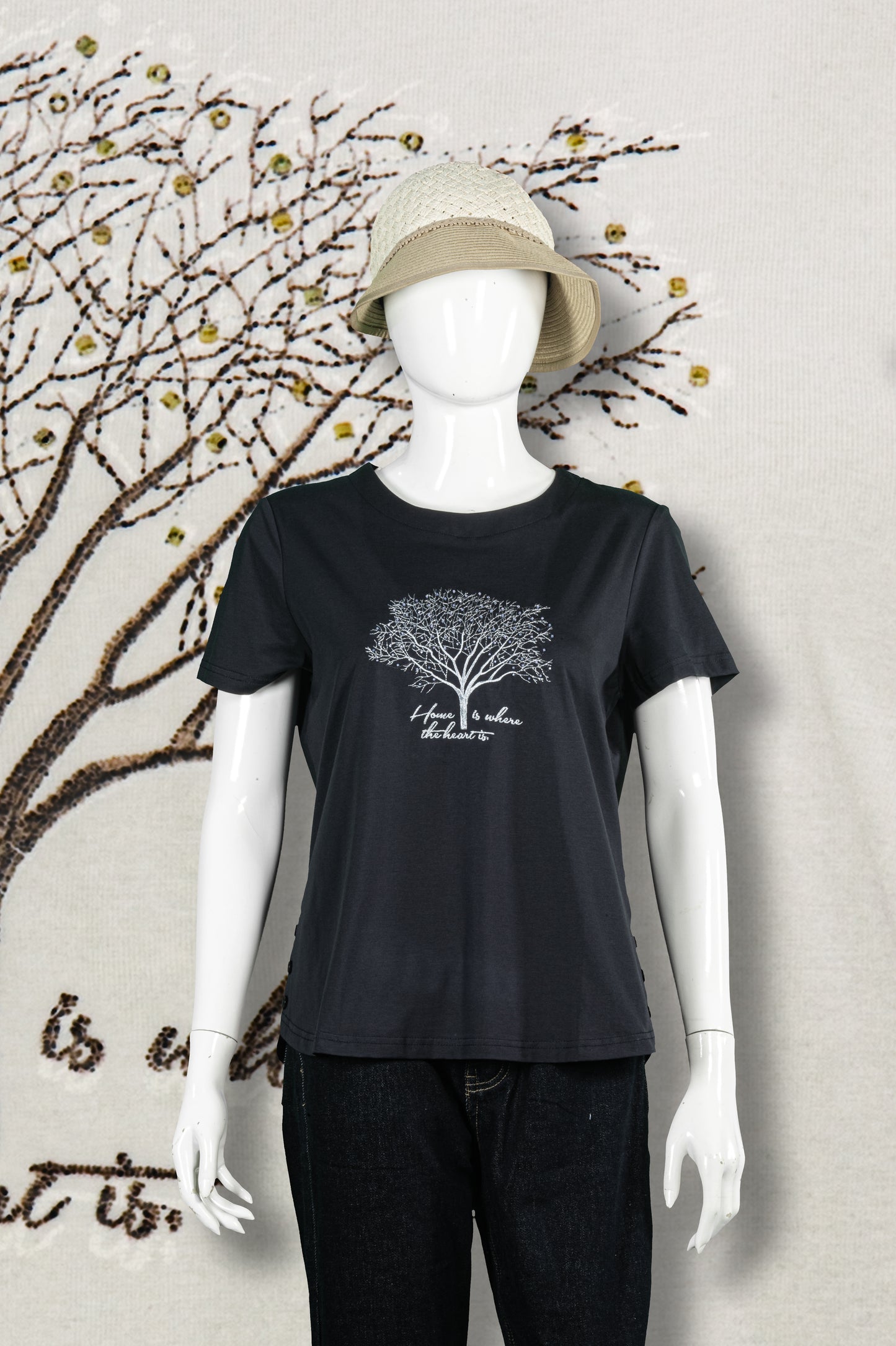 T-Shirt Sulam Motif Pohon