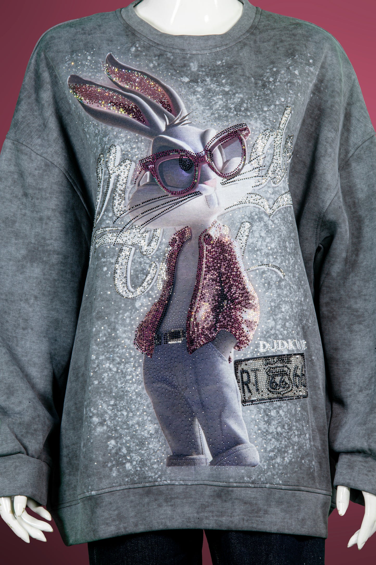 T-Shirt Tangan Panjang Premium Motif Cool Bunny