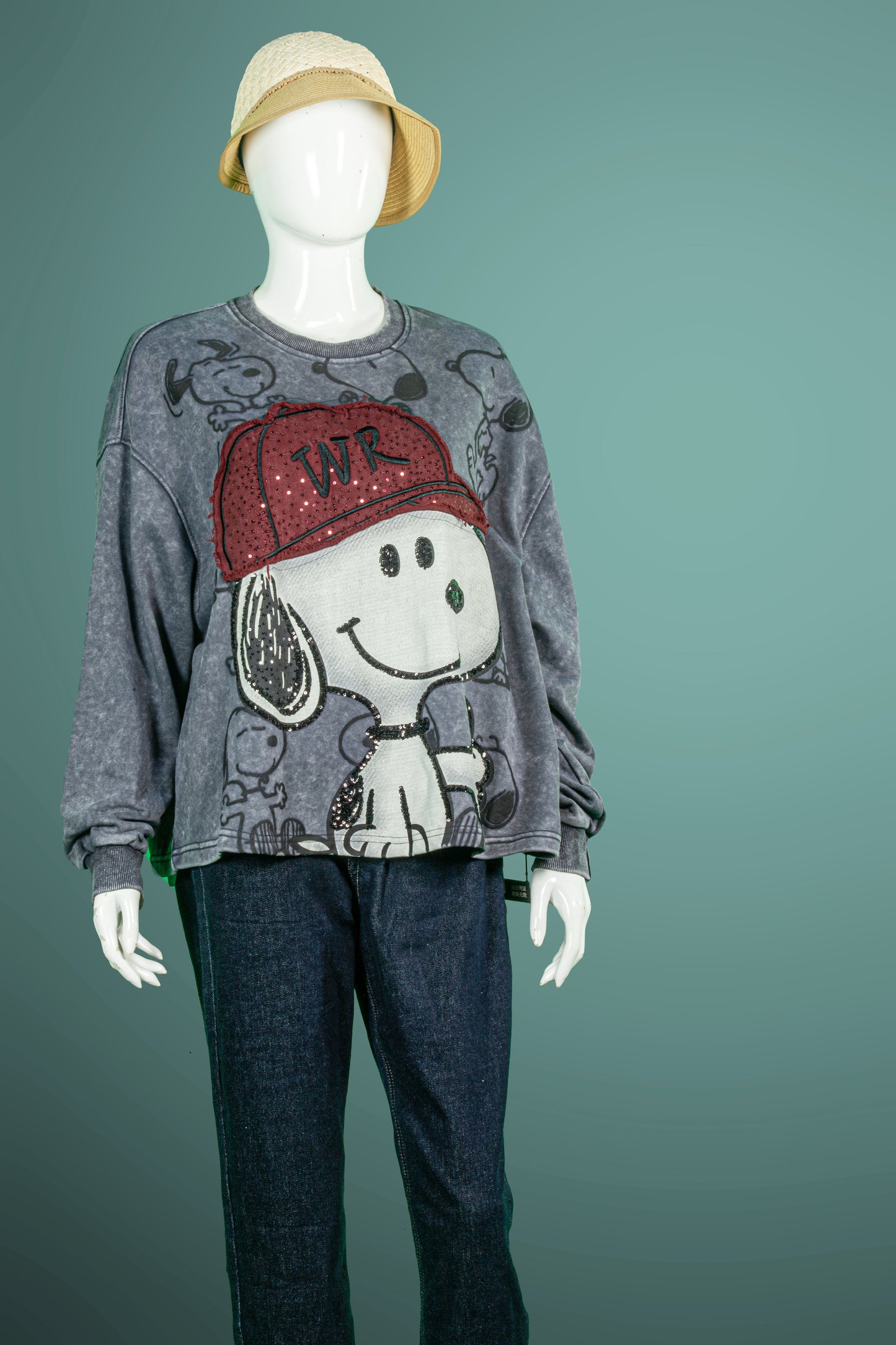 T-Shirt Tangan Panjang Premium Motif Snoopy Thumb Up