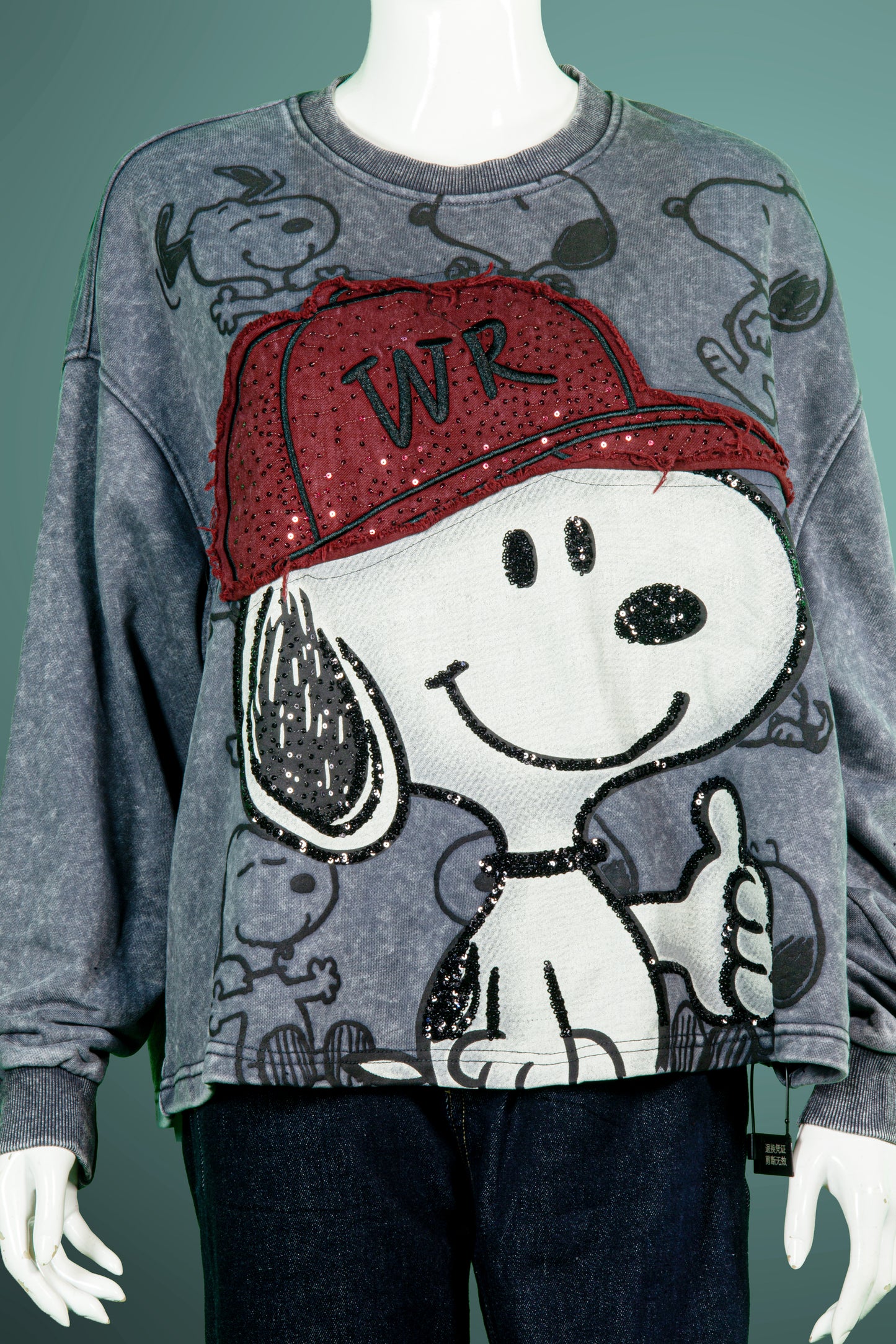 T-Shirt Tangan Panjang Premium Motif Snoopy Thumb Up