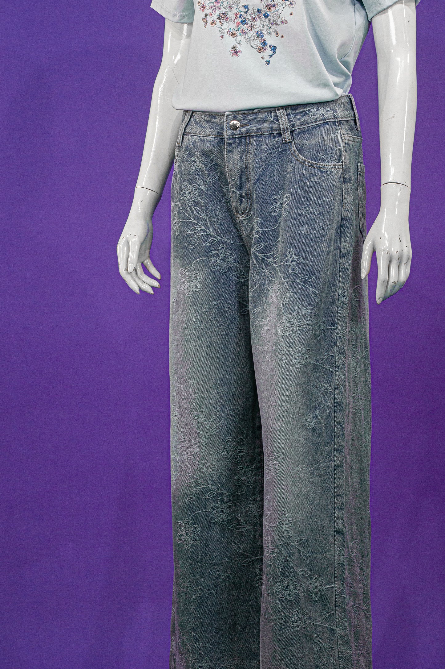 Celana Panjang Soft Jeans Motif Bunga Emboss