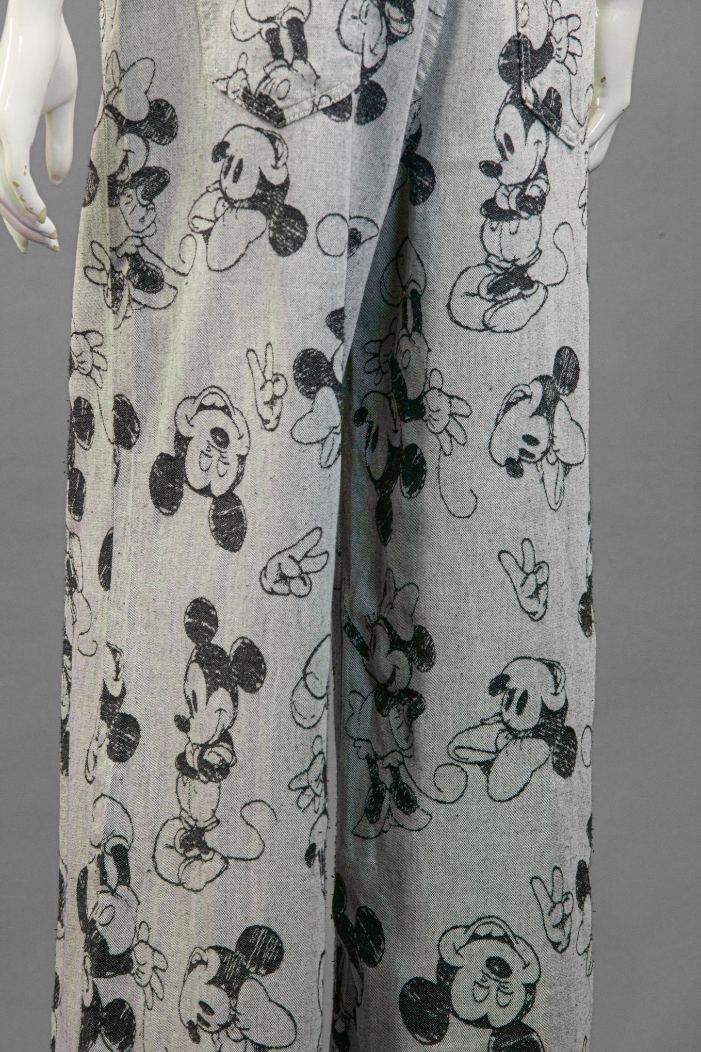Celana Panjang Soft Jeans Motif Mickey 701