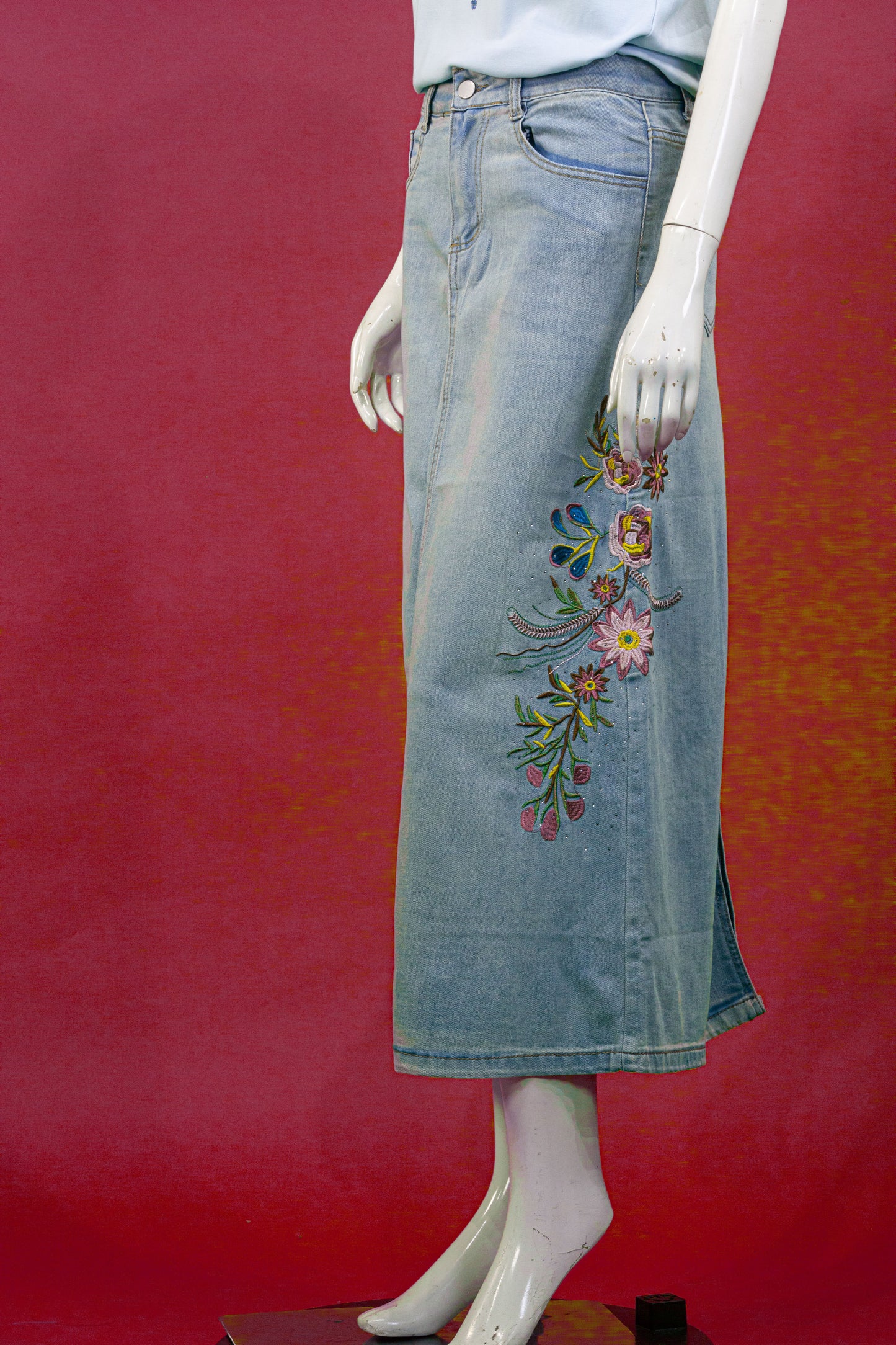 Rok Soft Jeans Motif Bunga Samping