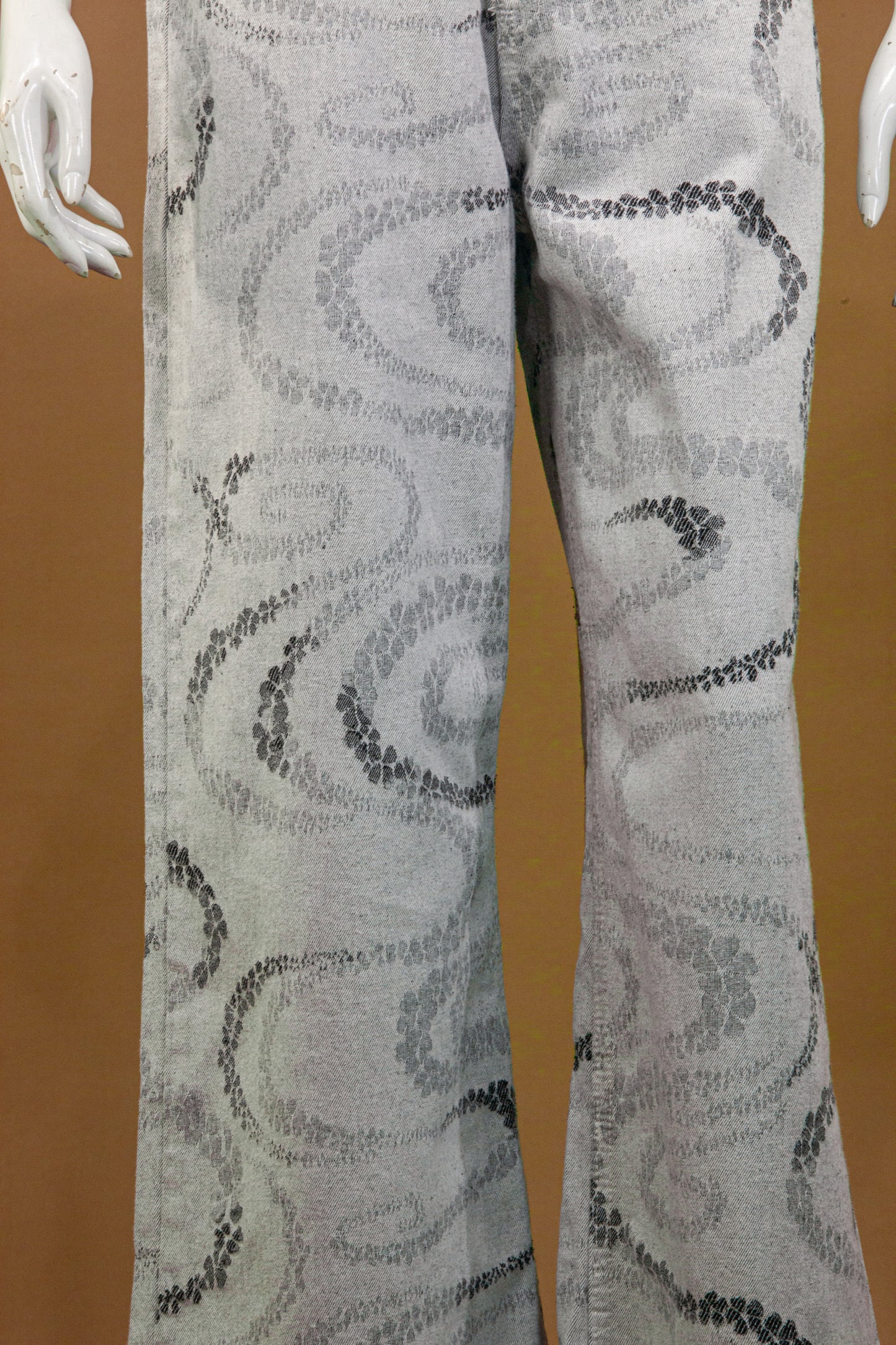 Celana Panjang Soft Jeans Motif Swirl