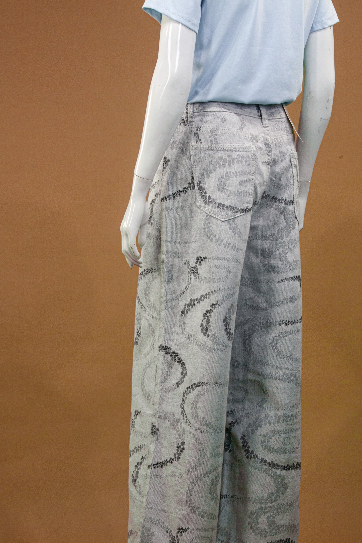 Celana Panjang Soft Jeans Motif Swirl