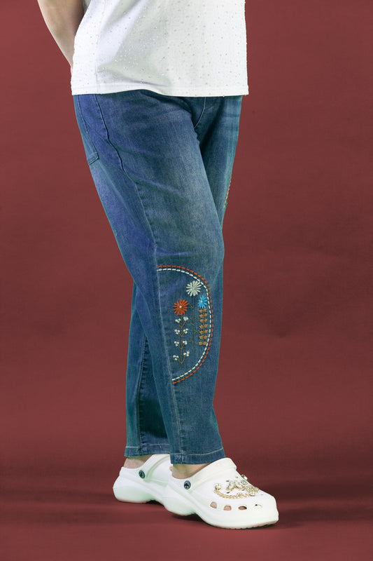 Celana Soft Jeans Panjang Motif Daun dan Bunga