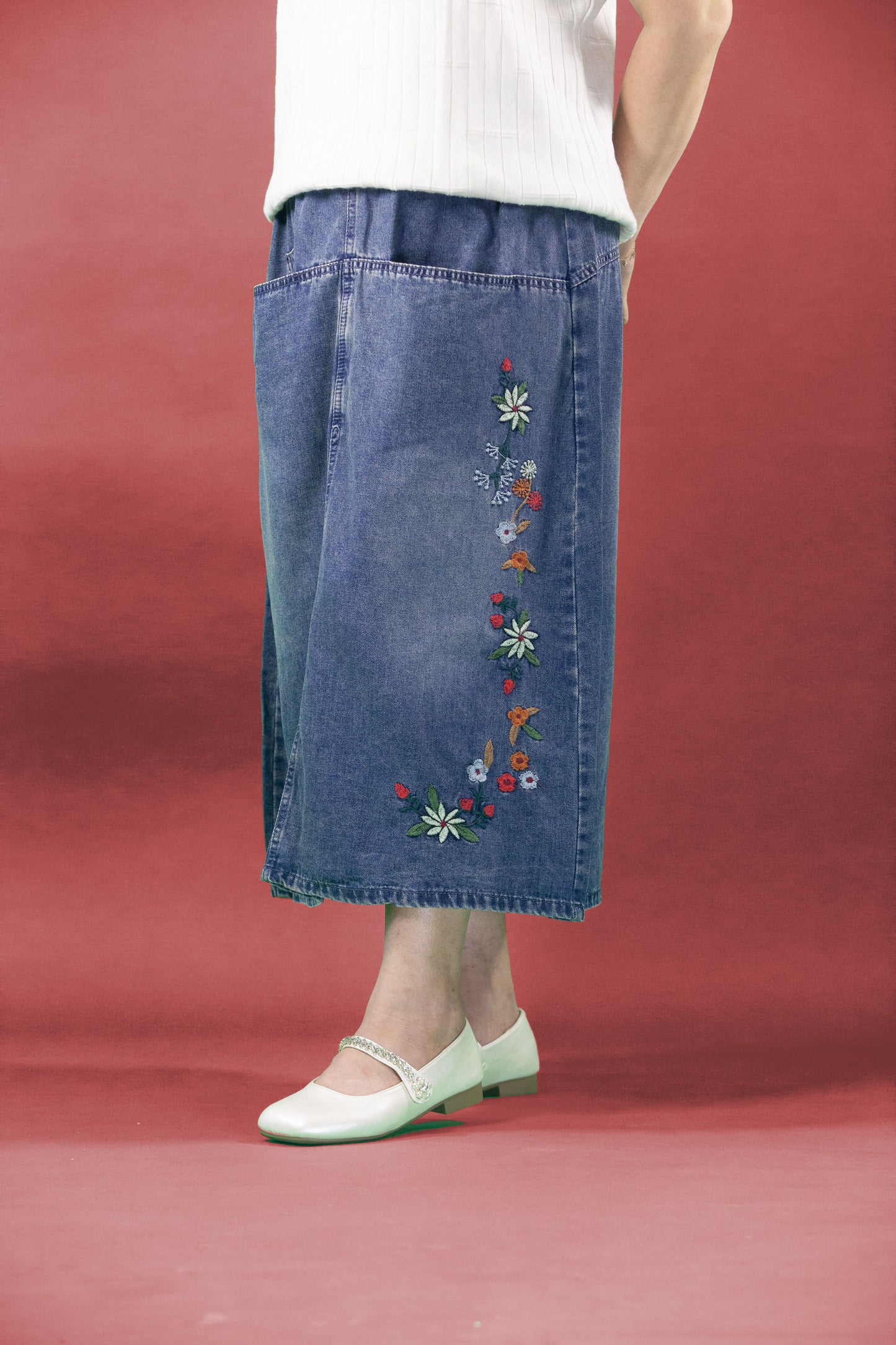 Rok Soft Jeans Motif Bunga Melati