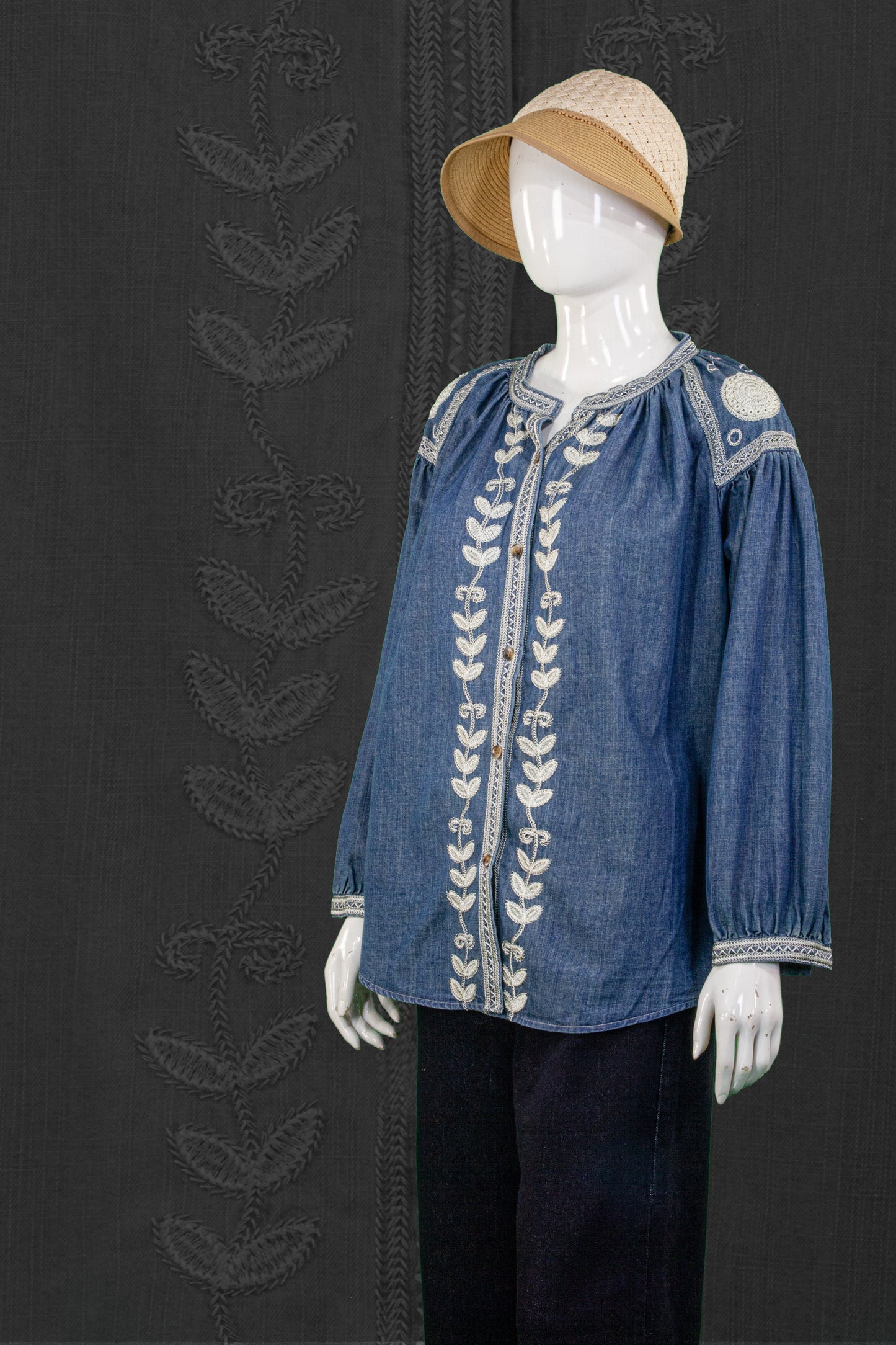Blouse motif Bunga di tengah