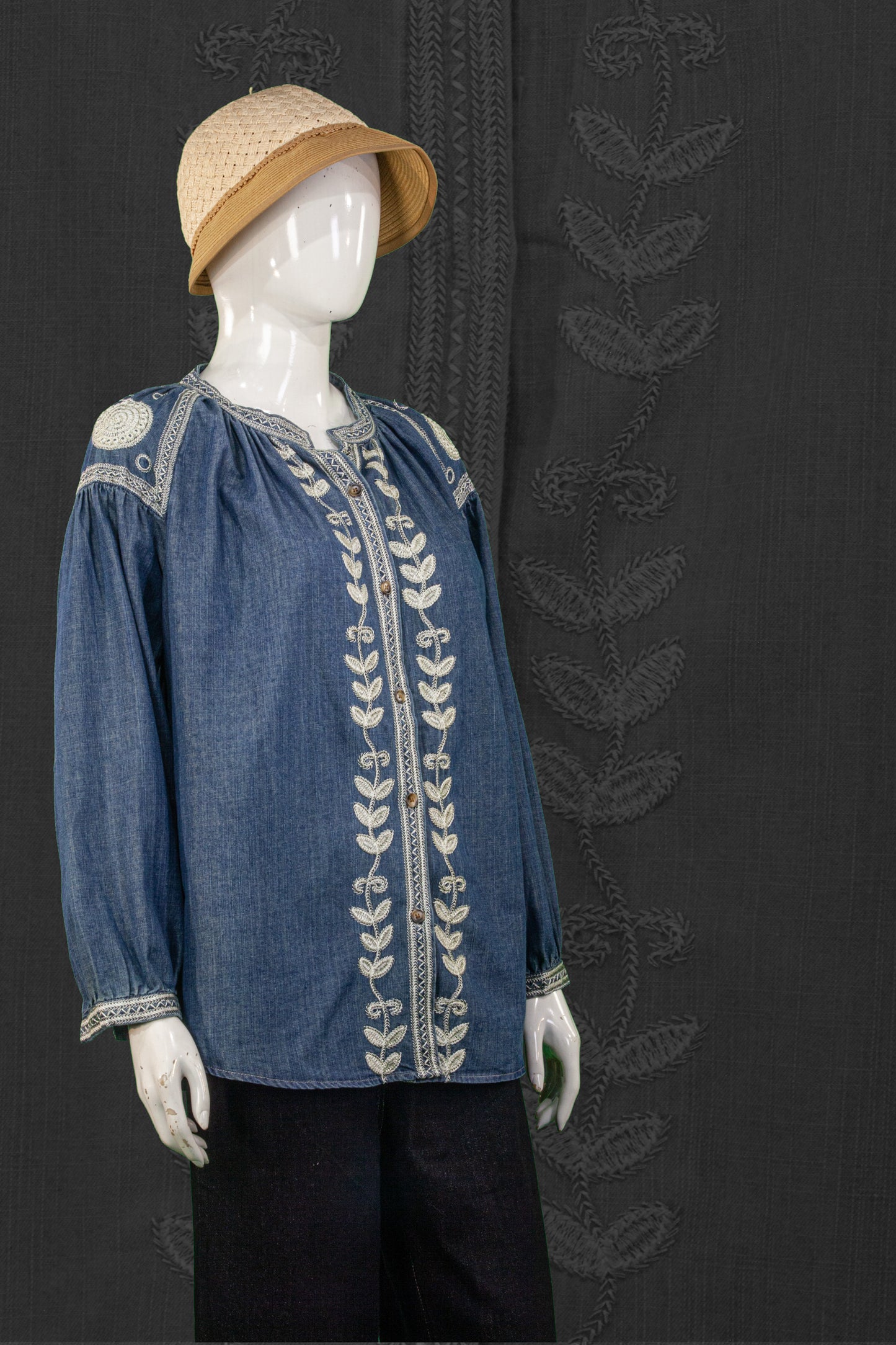 Blouse motif Bunga di tengah