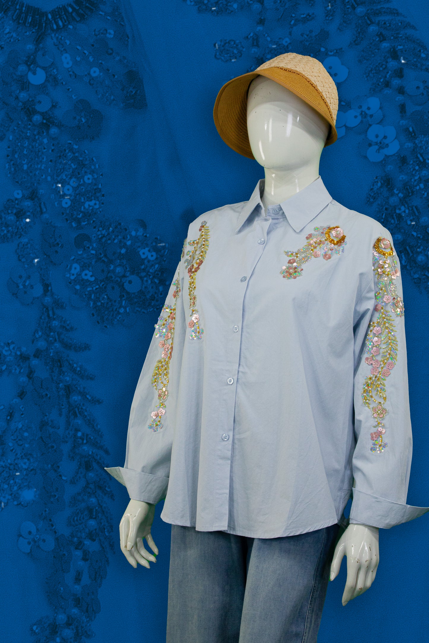 Kemeja Tangan Panjang Motif Ornamen