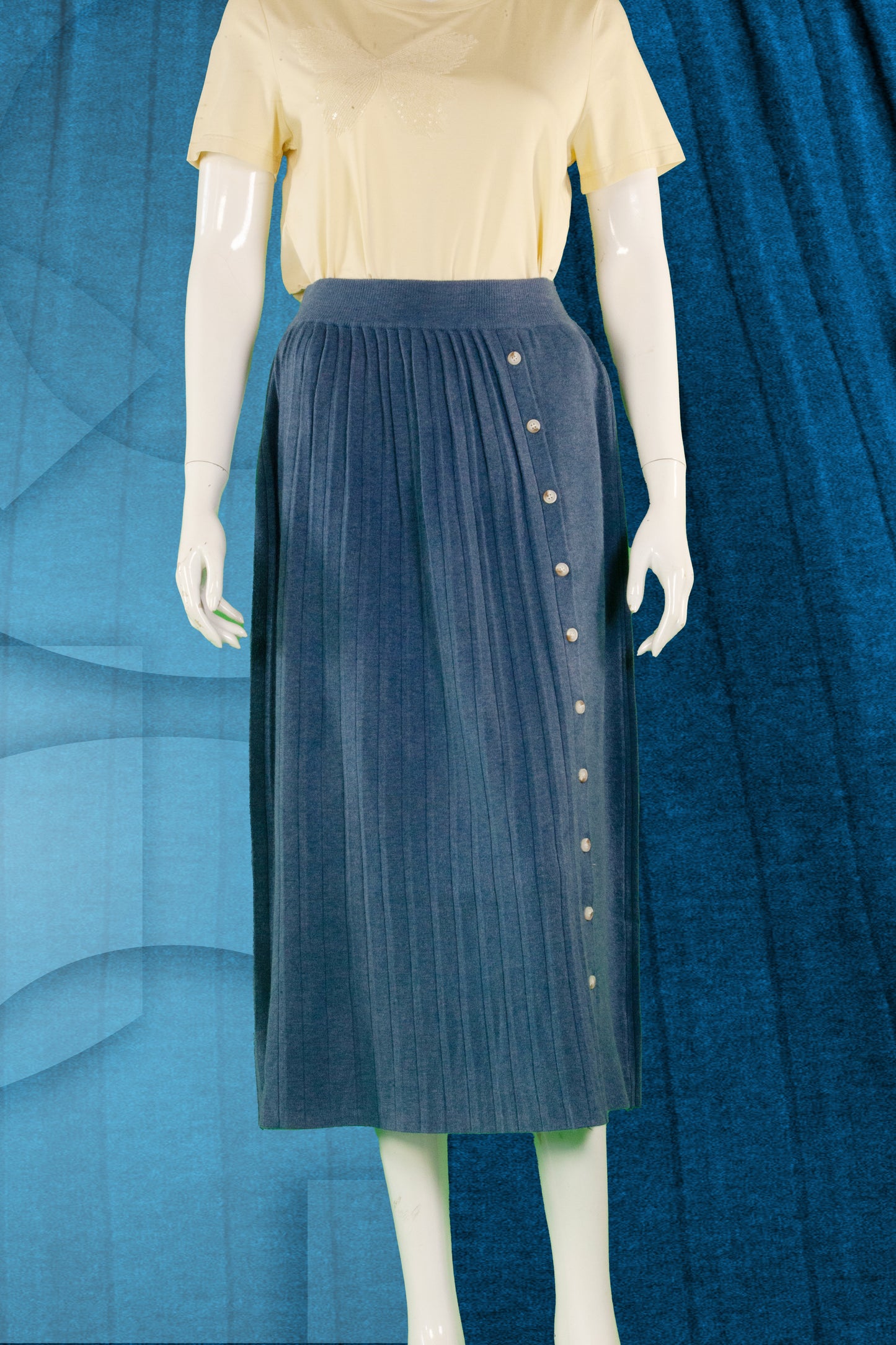 Rok Rajut Motif Kancing Samping