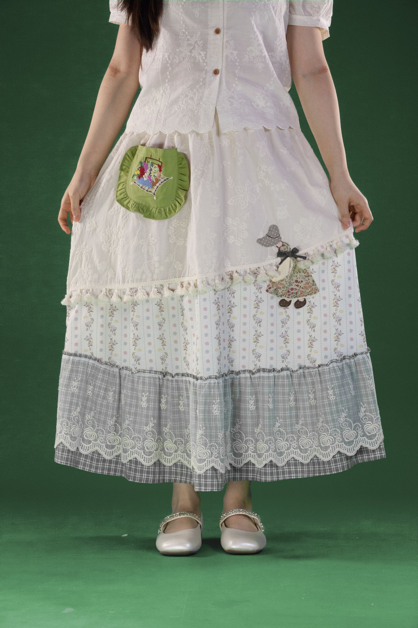 Rok Brukat Motif Kantong Hijau