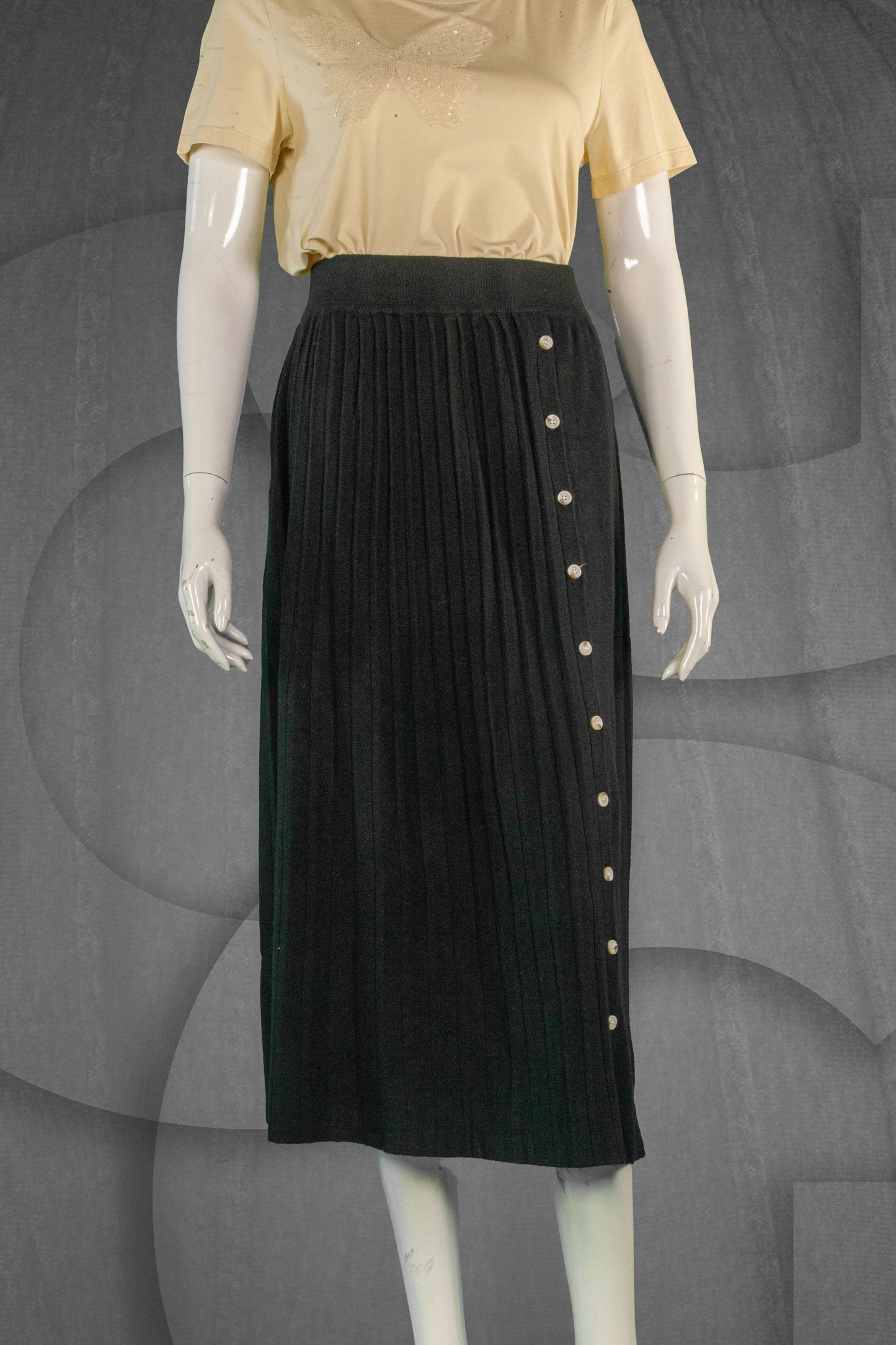 Rok Rajut Motif Kancing Samping