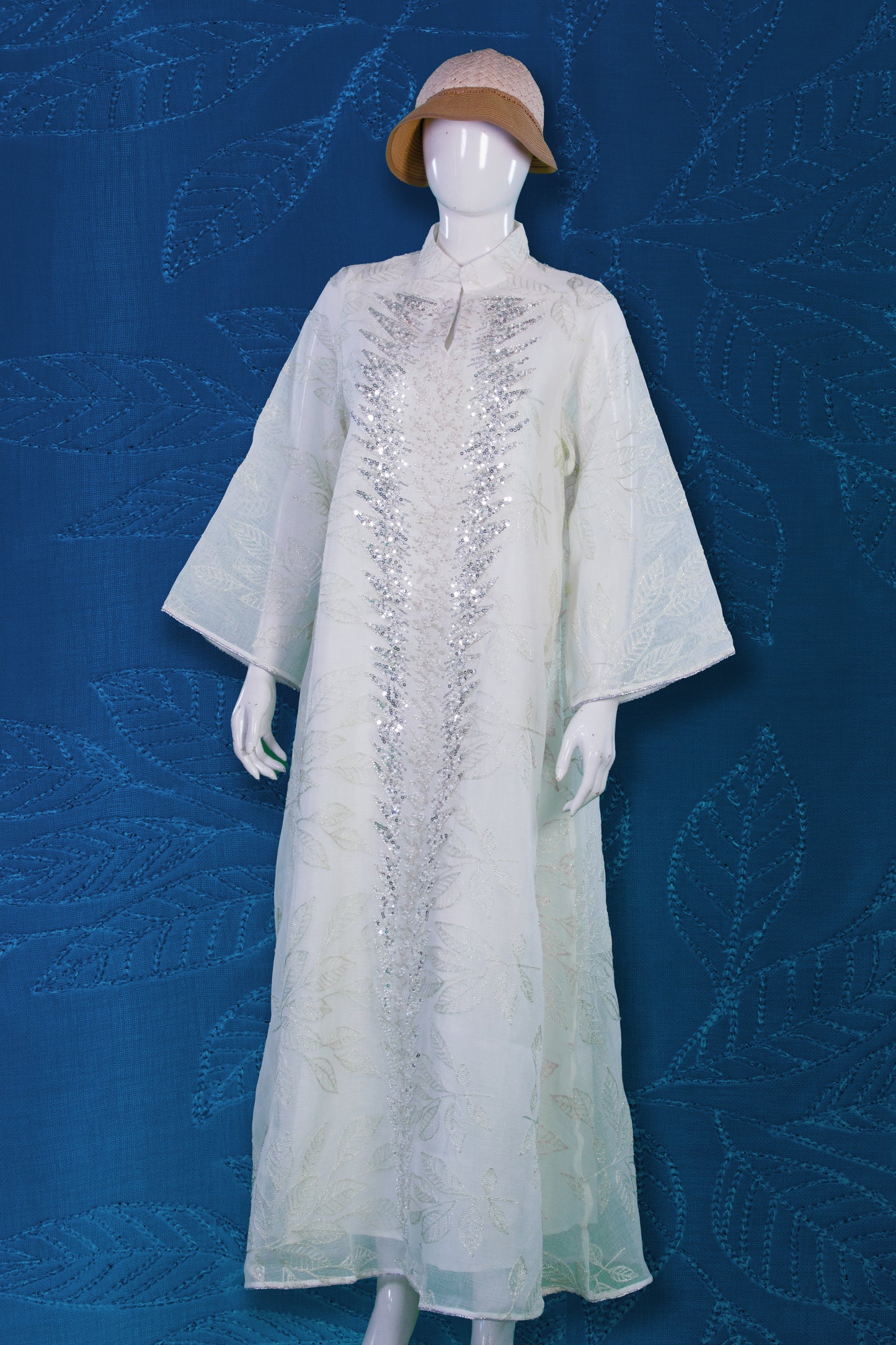 Kaftan Motif White Leaf