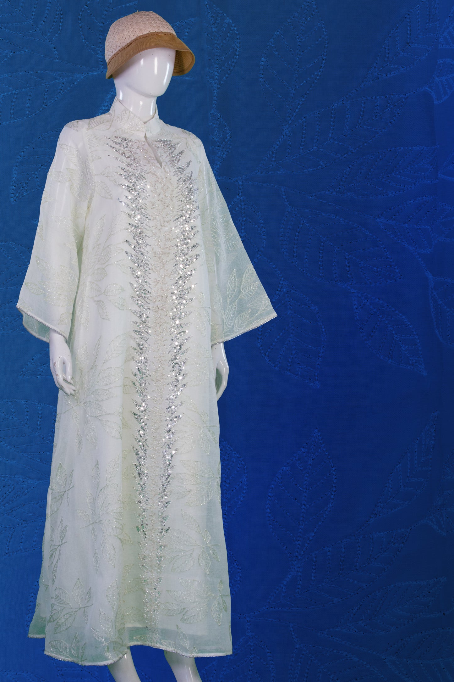 Kaftan Motif White Leaf