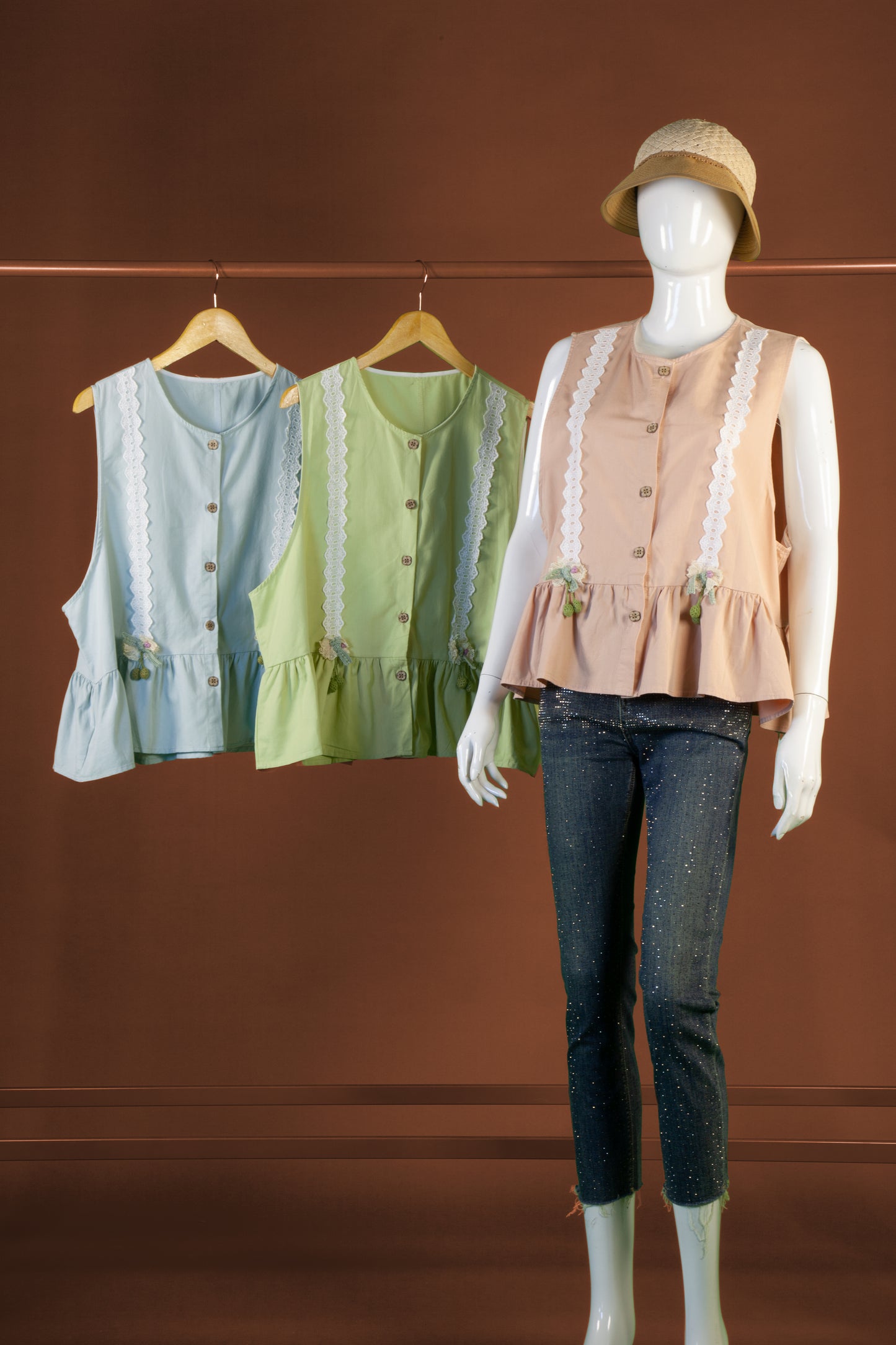 Vest Motif Renda Samping