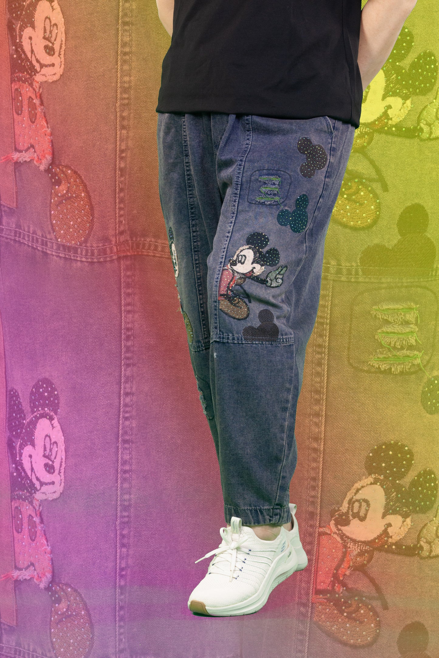 Celana Soft Jeans Motif Hiding Mickey Manik