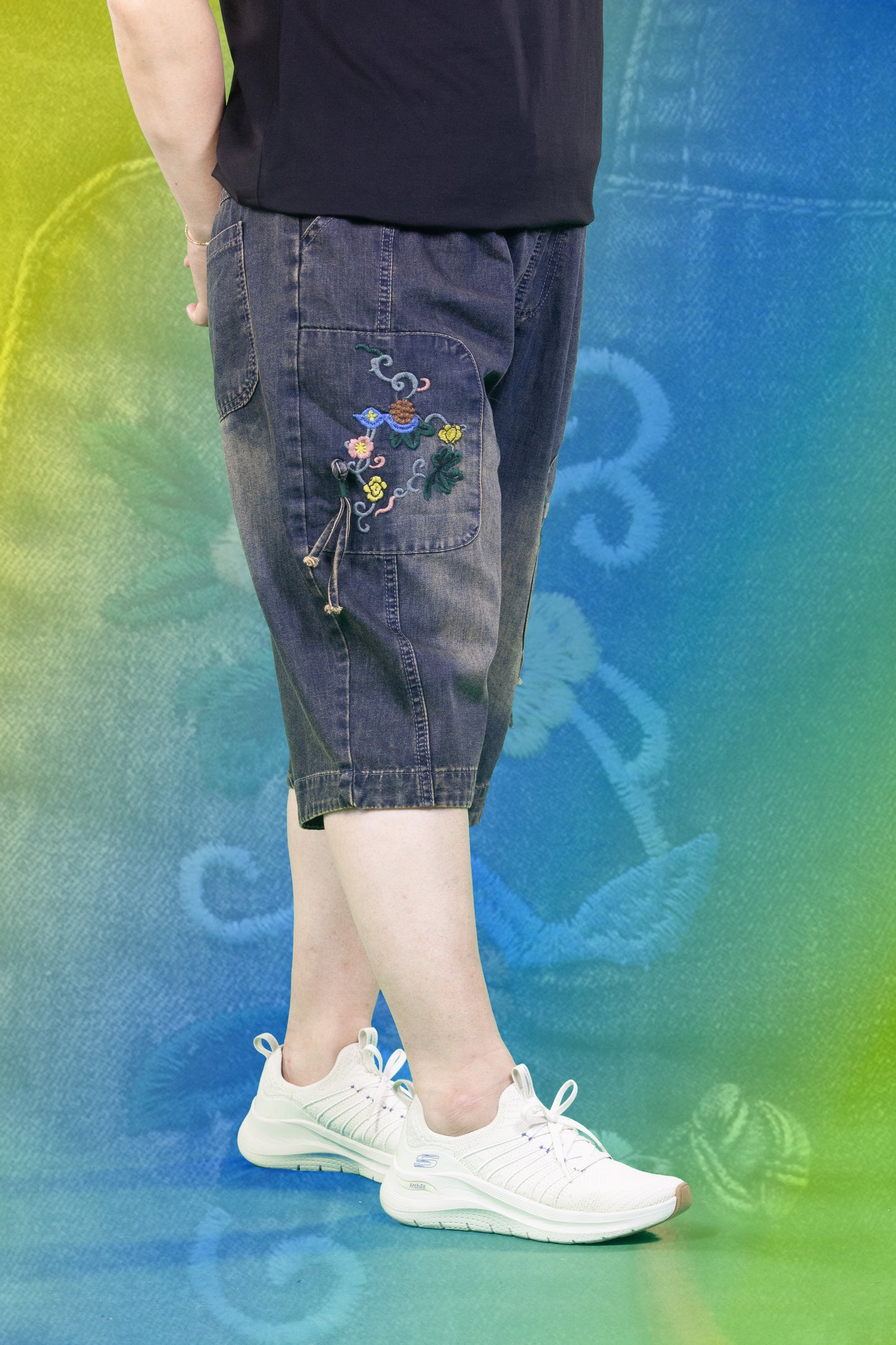 Celana Soft Jeans Motif Bunga dan Pita